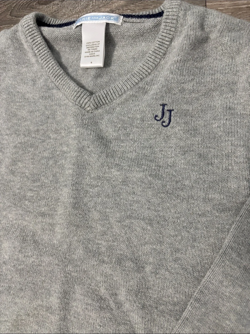 Janie and Jack Boys Size 6 Light Gray V-Neck Sweater with JJ Logo Cotton